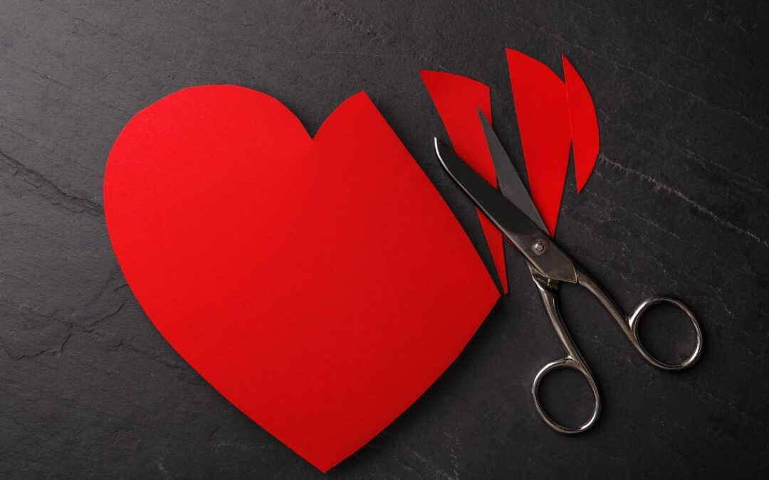 Does Micro-Cheating Lead to Full Infidelity? Early Warning Signs You Shouldn’t Ignore